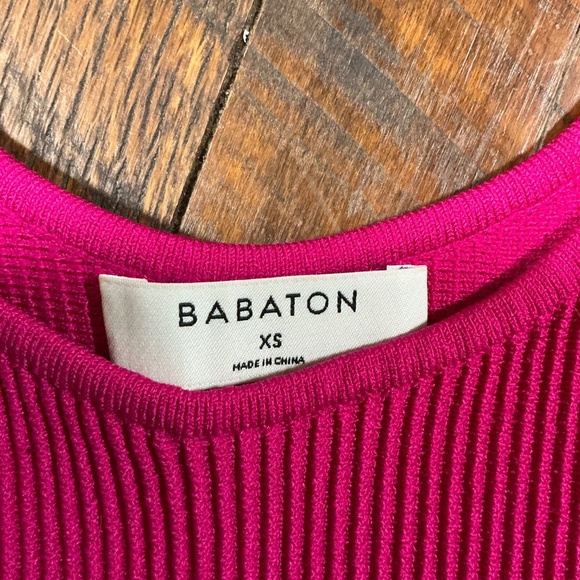 Aritzia Babaton Sculpt Knit Cropped Tank Top XS Pink Sleeveless Contour Fit - Picture 4 of 6